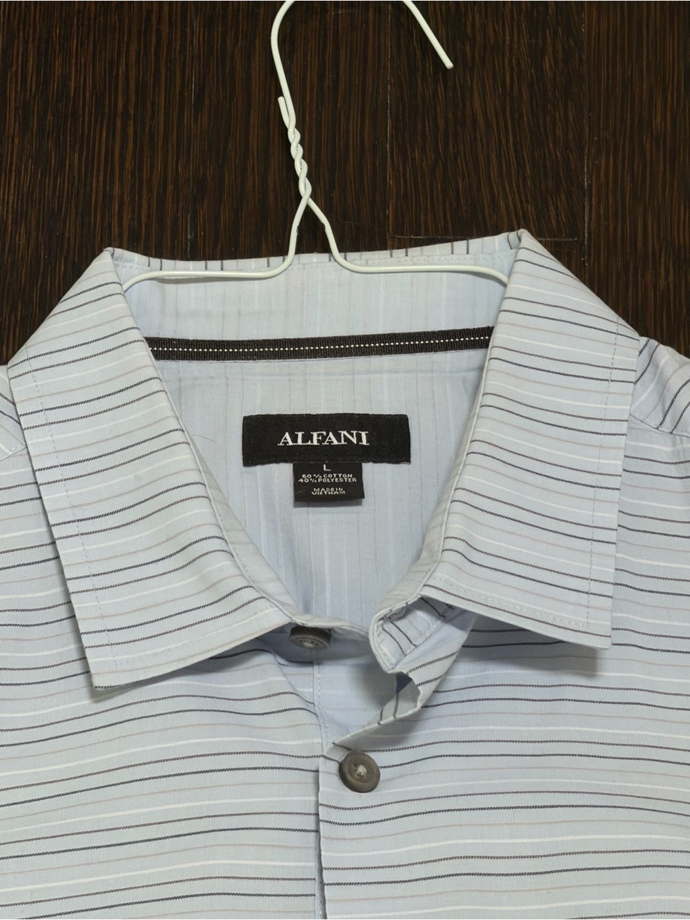 New Alfani Men’s Light Gray Striped Short Sleeve Button-Up Shirt - Picture 6 of 7